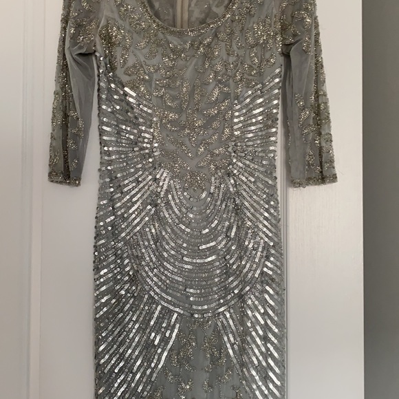 Evening dress - Picture 3 of 16